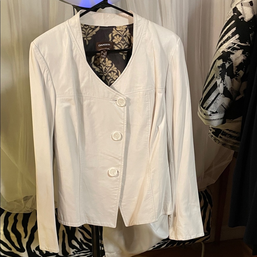 Danier Women's White Blazer Italian Leather